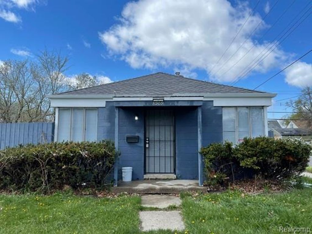 8909 Burt Road, Detroit city