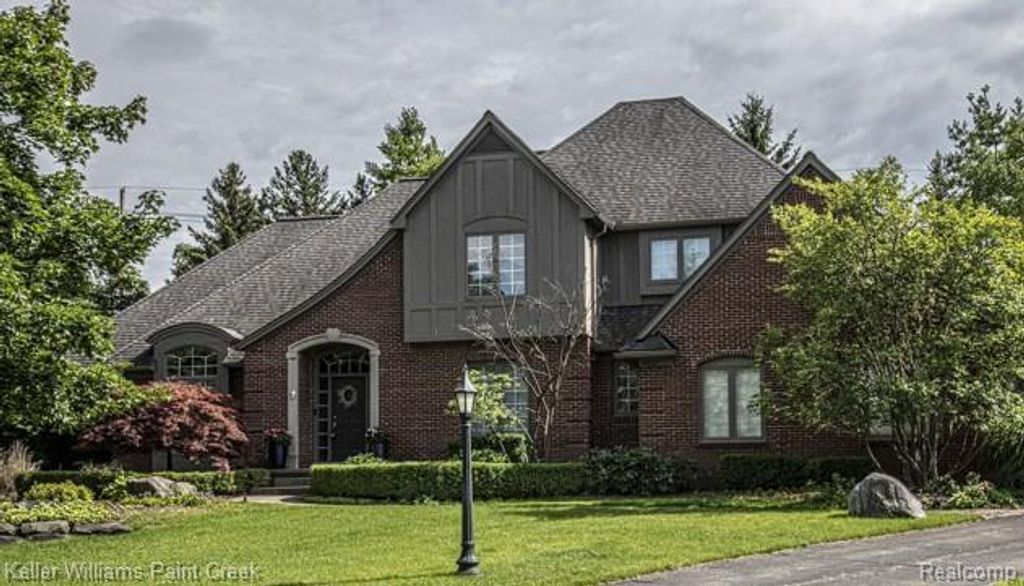 4853 Goodison Place Drive, Oakland charter township