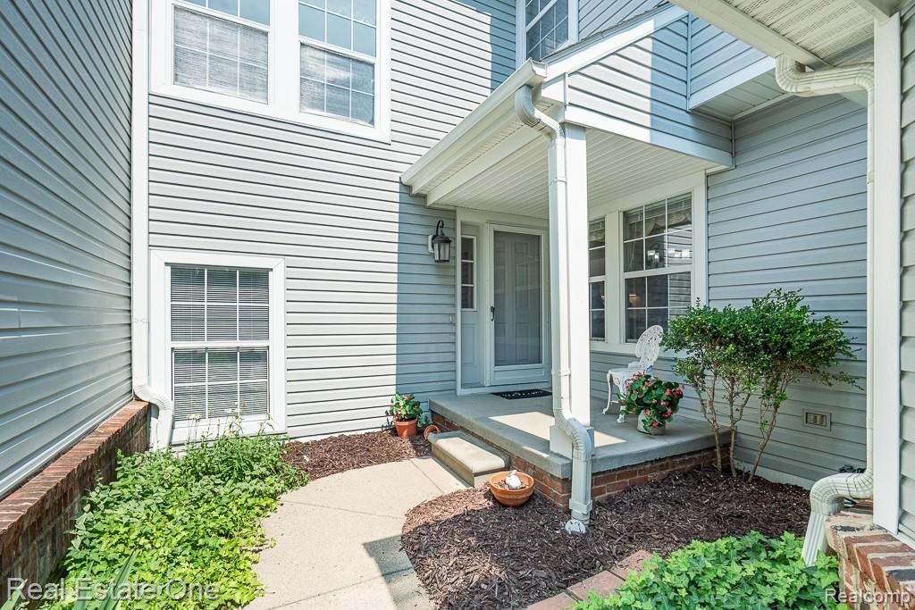 5936 Creekside Drive 87, Troy