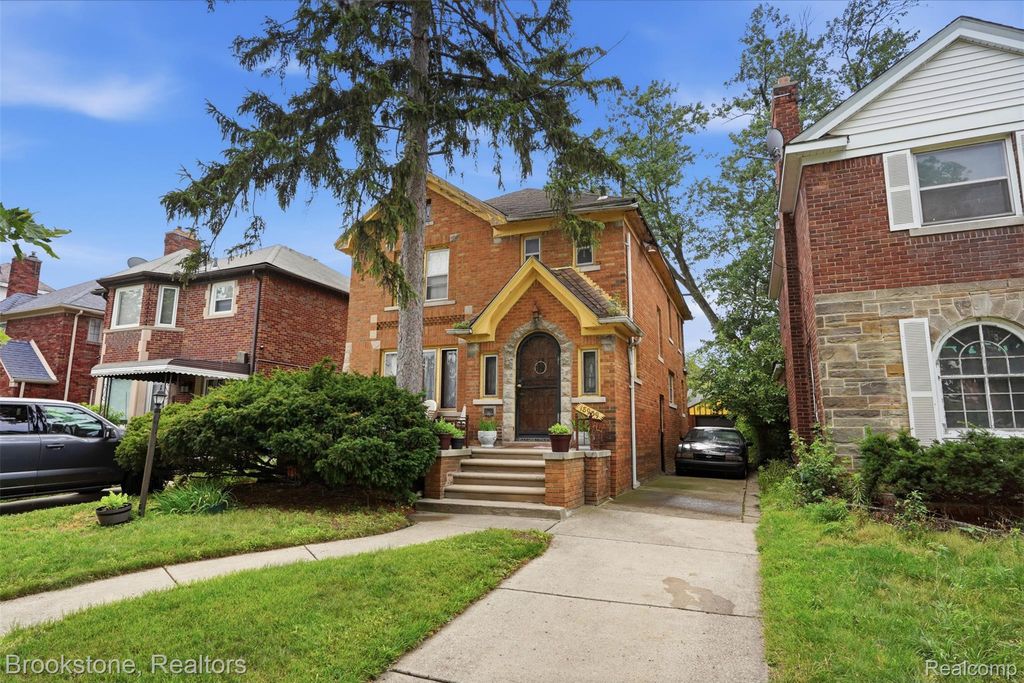 18939 Santa Barbara Drive, Detroit city