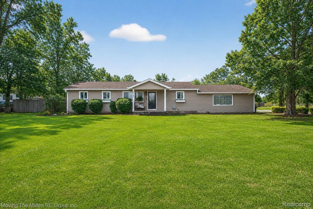 48188 Harris Road, Sumpter township
