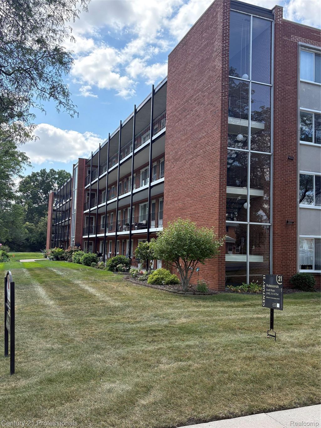 2820 Woodslee Drive 301, Royal Oak city
