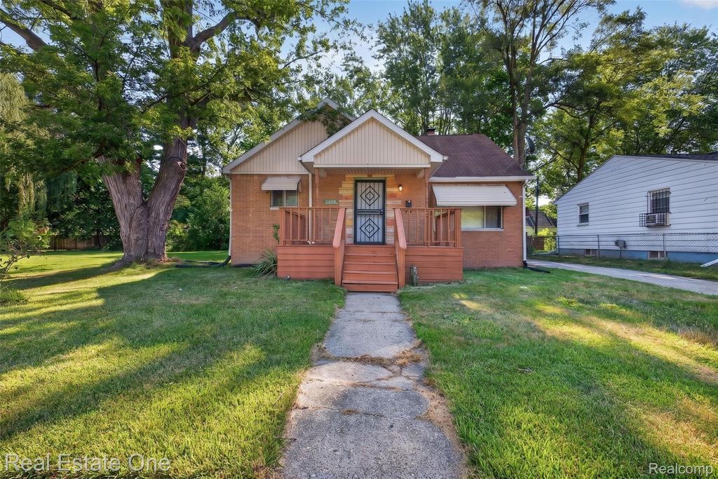 2820 Winona Street, Flint city