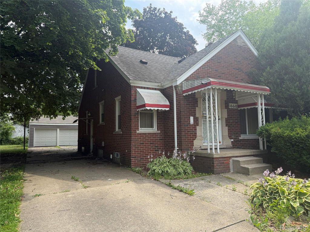 16610 Collingham Drive, Detroit city