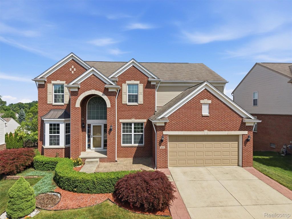 4853 Catalina Drive, Orion charter township