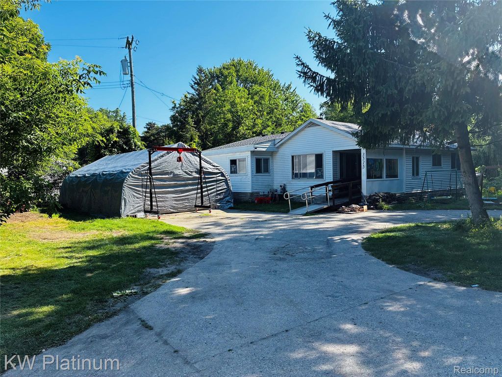 3515 Shreeve Court, Burtchville township
