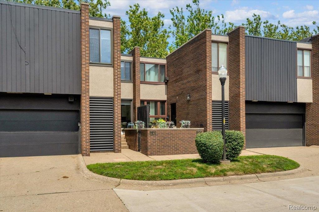 1243 Navarre Place, Detroit city
