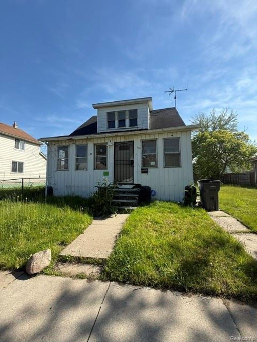 33-35 Bell Street, Ecorse city