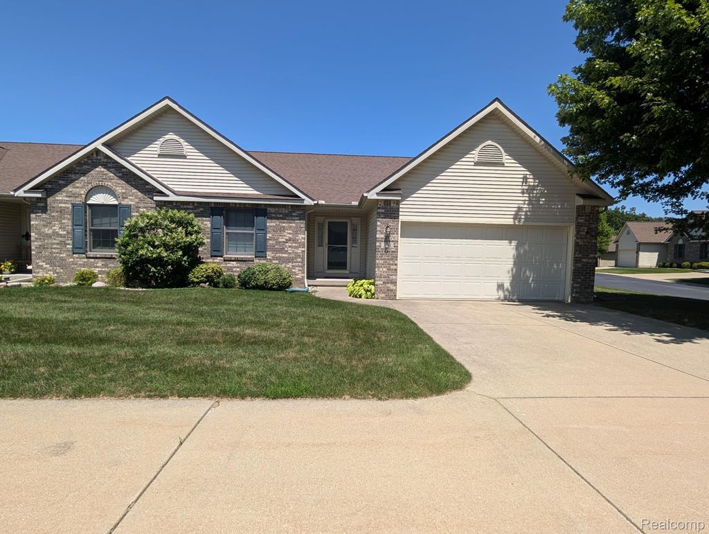 3178 Amsterdam Drive, Clio