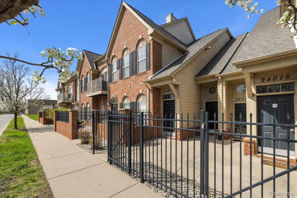 24009 Vance Avenue, Hazel Park
