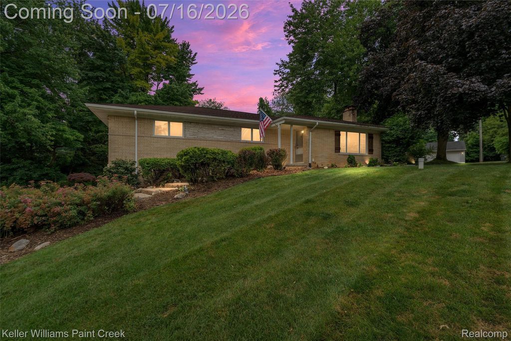 197 Perrydale Street, Rochester Hills city