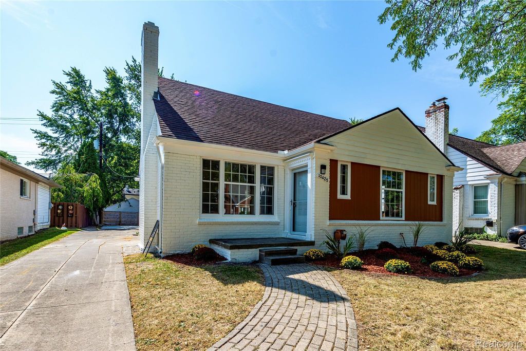 10425 Elgin Avenue, Huntington Woods city