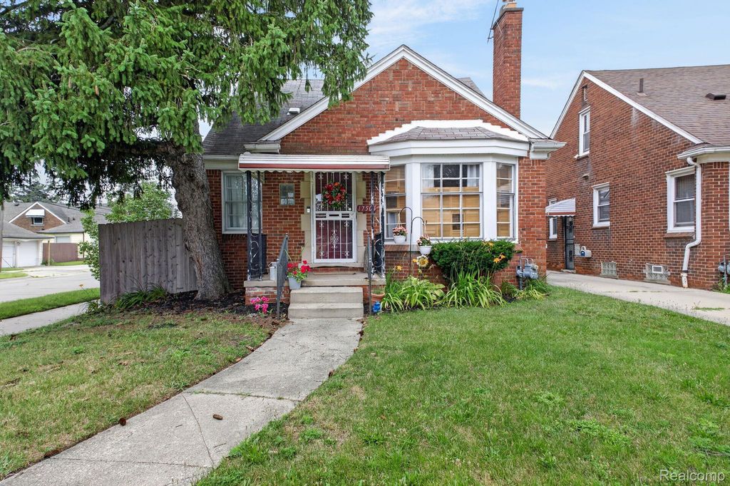 17501 Mendota Street, Detroit city