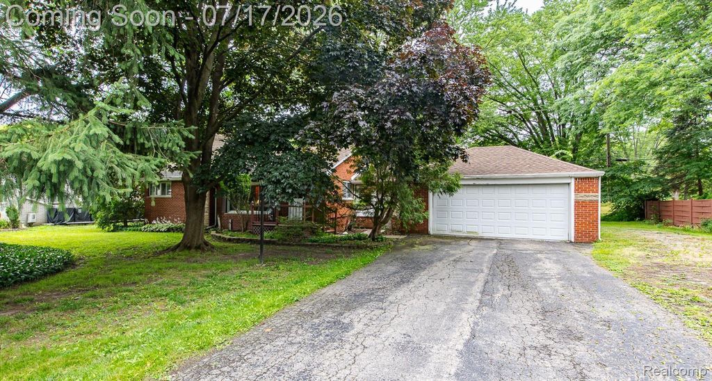 5511 Wright Drive, Troy city