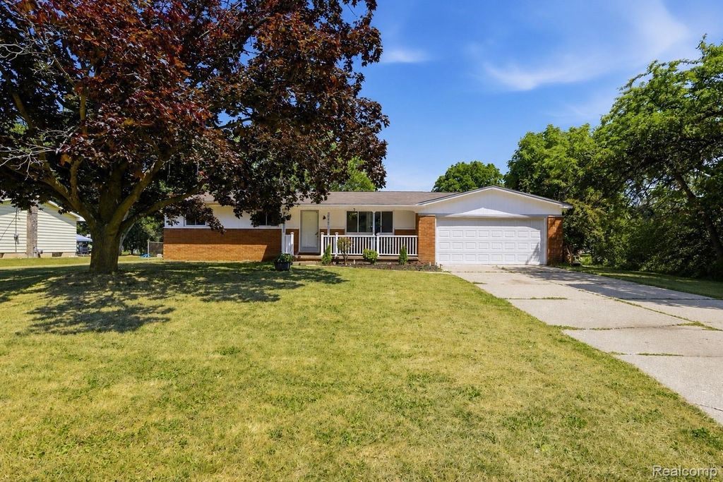 5068 Monticello Drive, Flint charter township