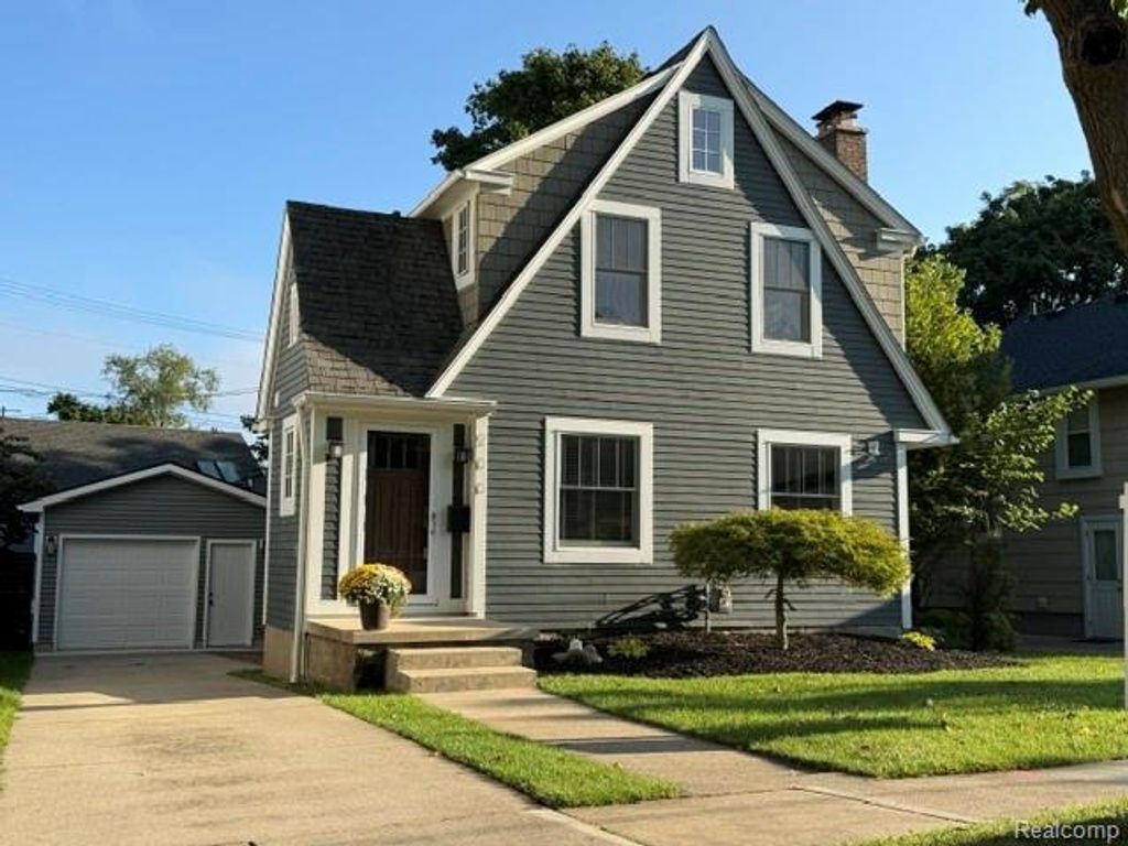 200 W Hoover Avenue, Ann Arbor city