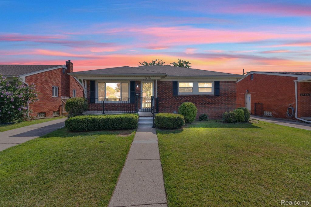 24574 Mabray Avenue, Eastpointe city