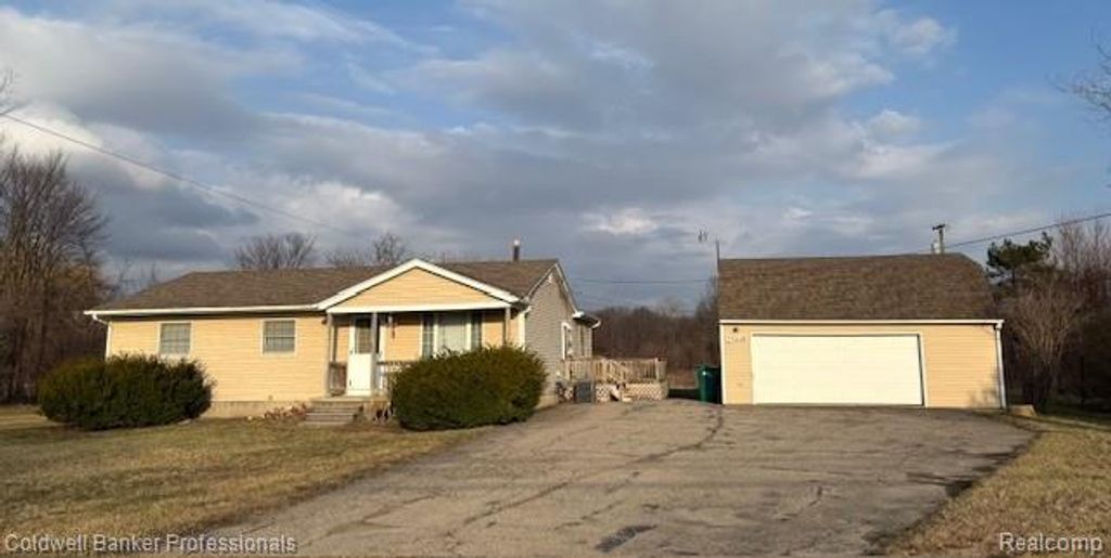 25449 Bell Road, Huron charter township