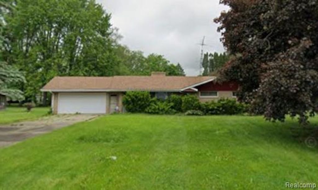 3304 Hampshire Avenue, Mt. Morris township
