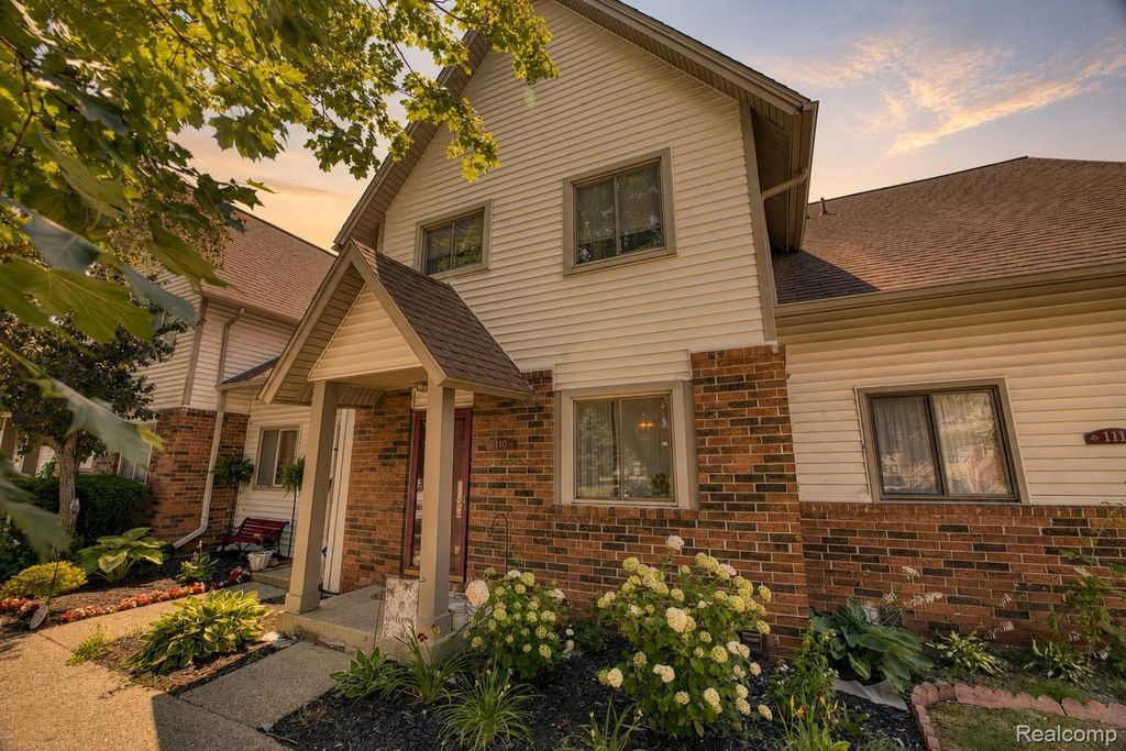 7300 Bluewater Drive 110, Clarkston