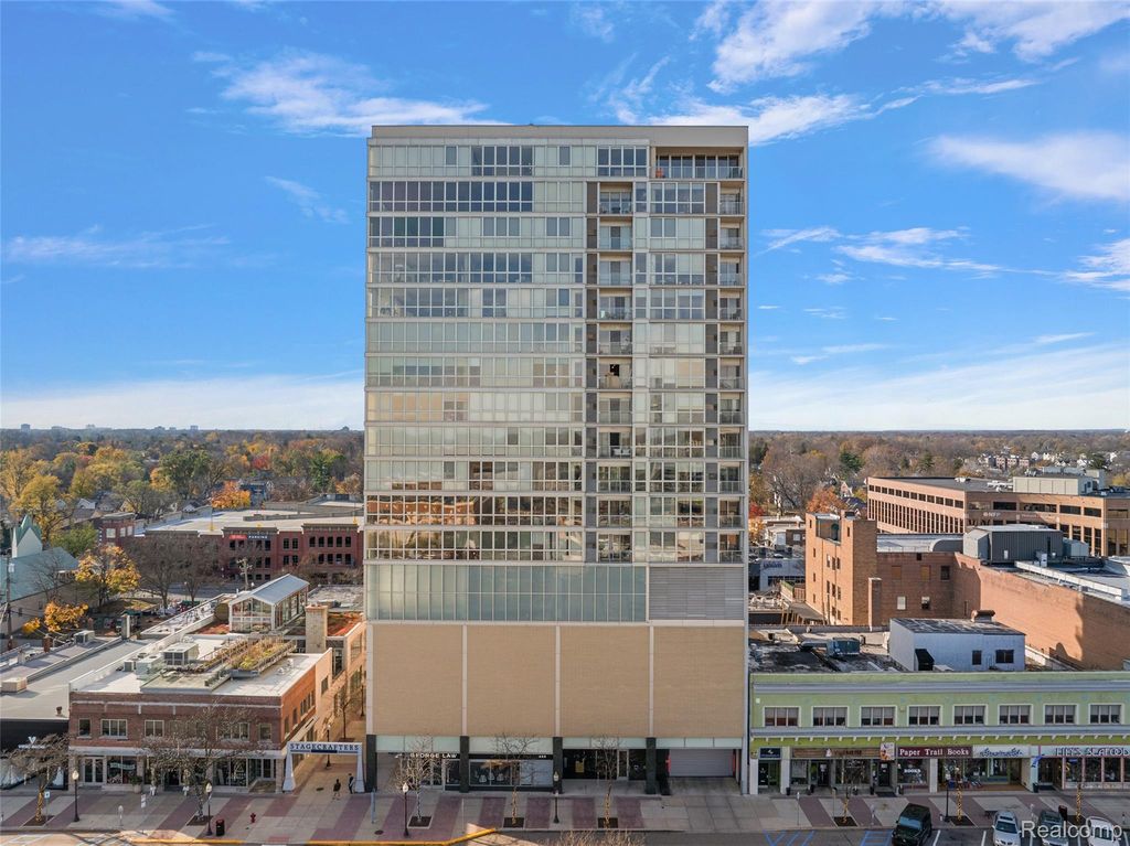 432 S Washington Avenue 1404, Royal Oak