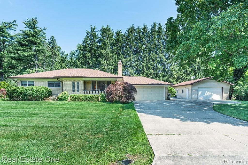 5055 Eastbrook Court, Shelby charter township