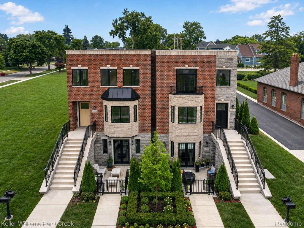 1221 N Main Street, Rochester city