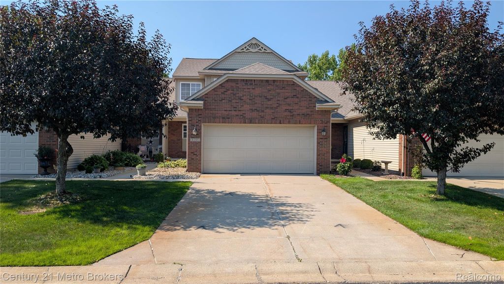 9285 Horizon Drive, Davison