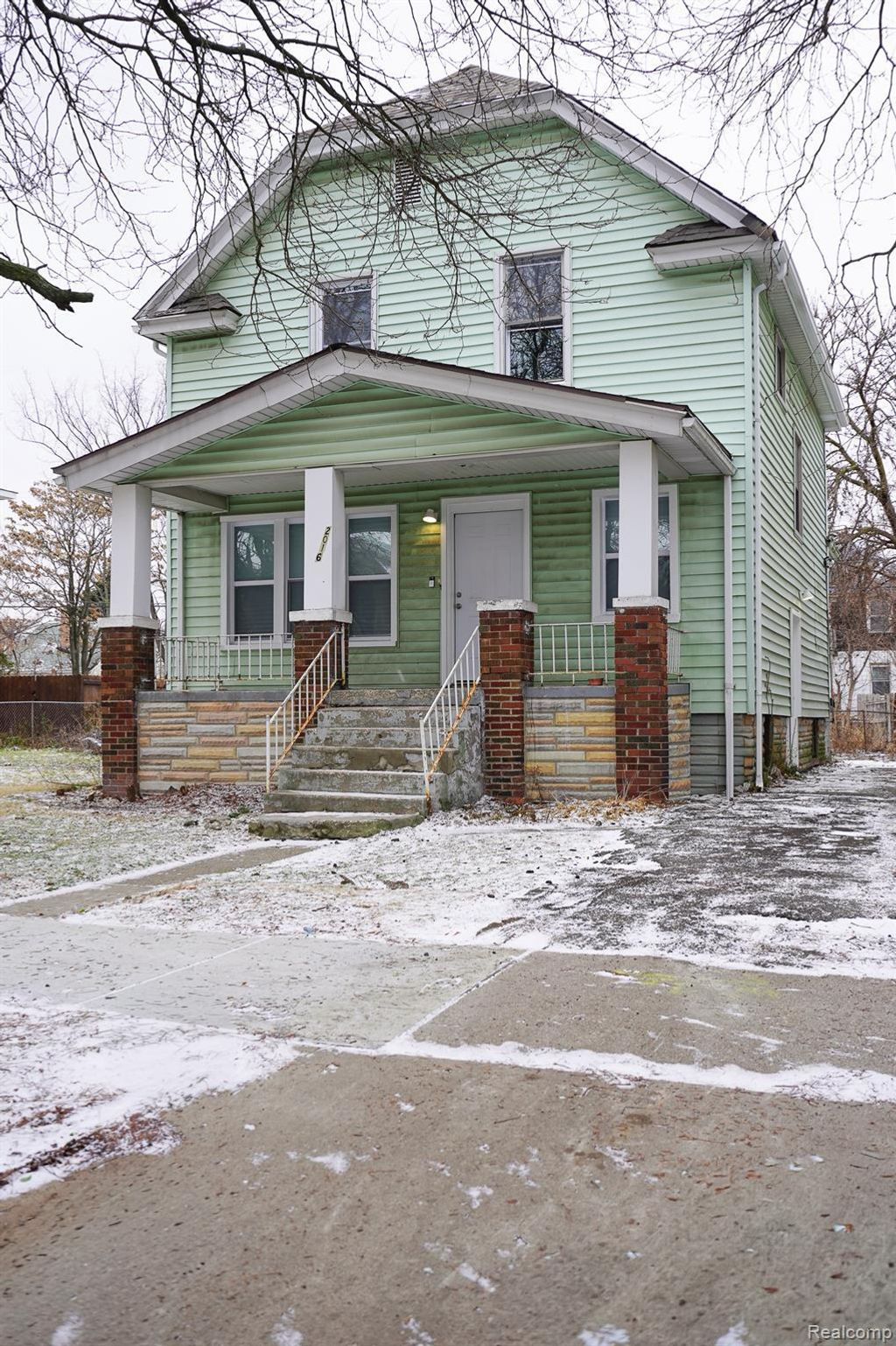 2016 W Grand Street, Detroit city