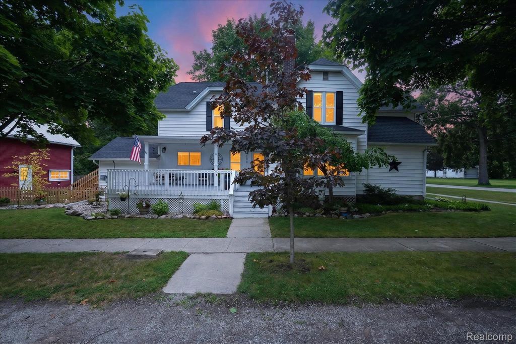 202 N Church Street, Vernon village
