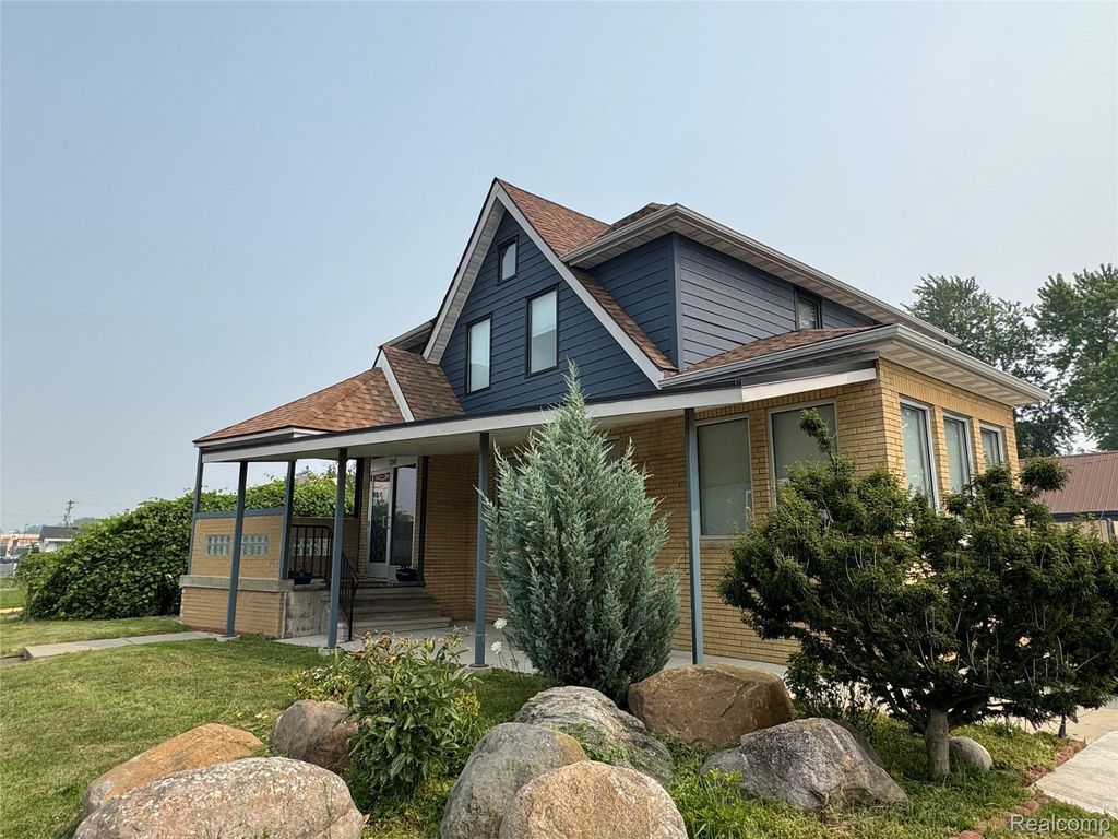2349 Washtenaw Road, Ypsilanti