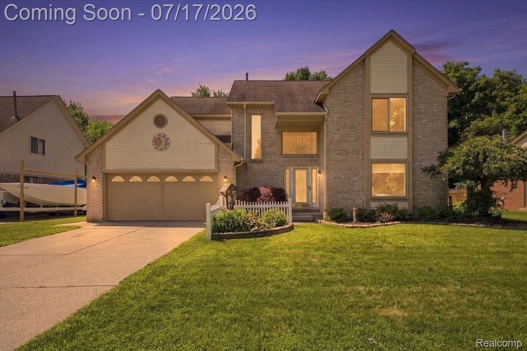 28108 Ruby Ct., Chesterfield township