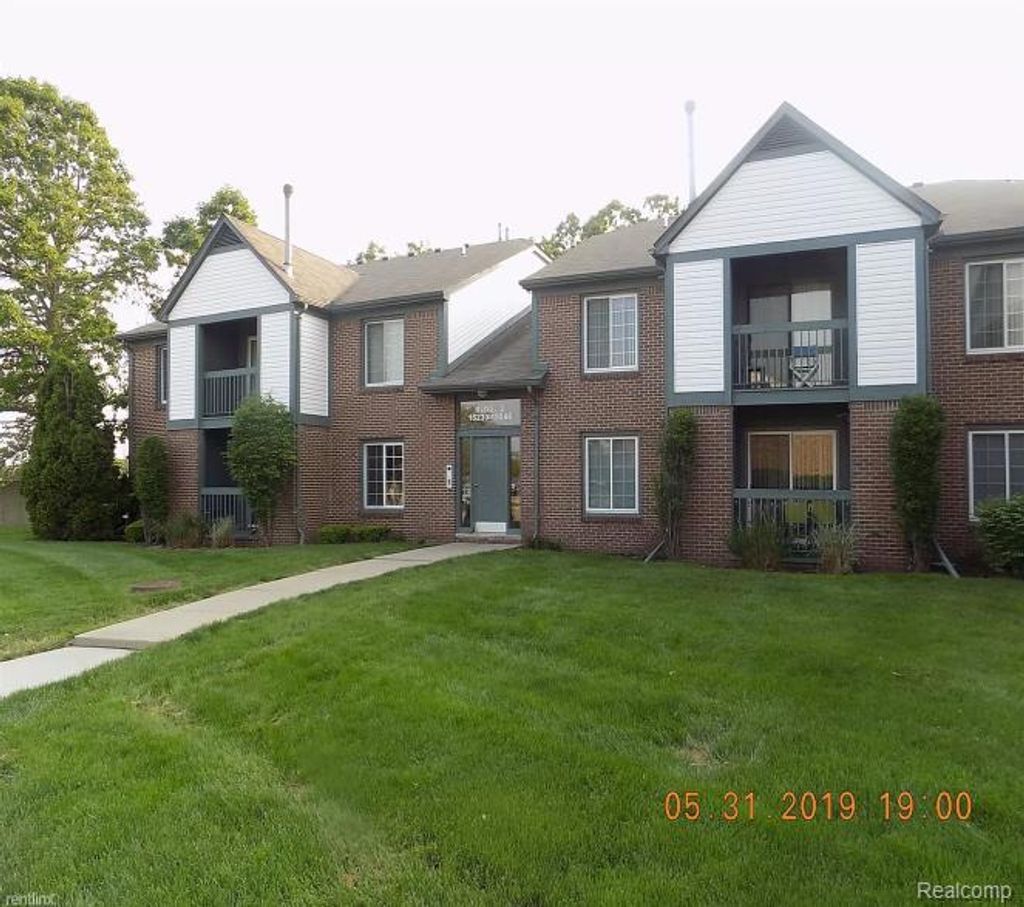 15246 Ashley Court 14, Macomb