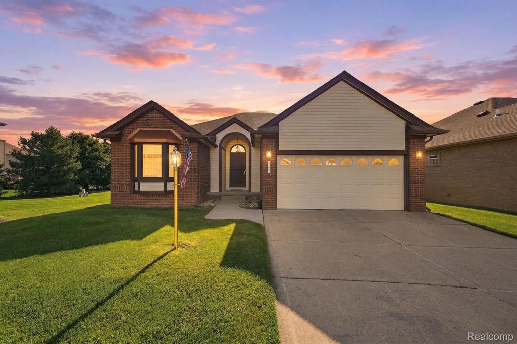 36464 Perfecta Court, Clinton Township