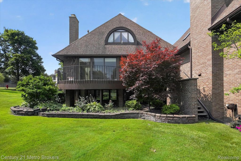 9095 S Saginaw Road 13, Grand Blanc charter township
