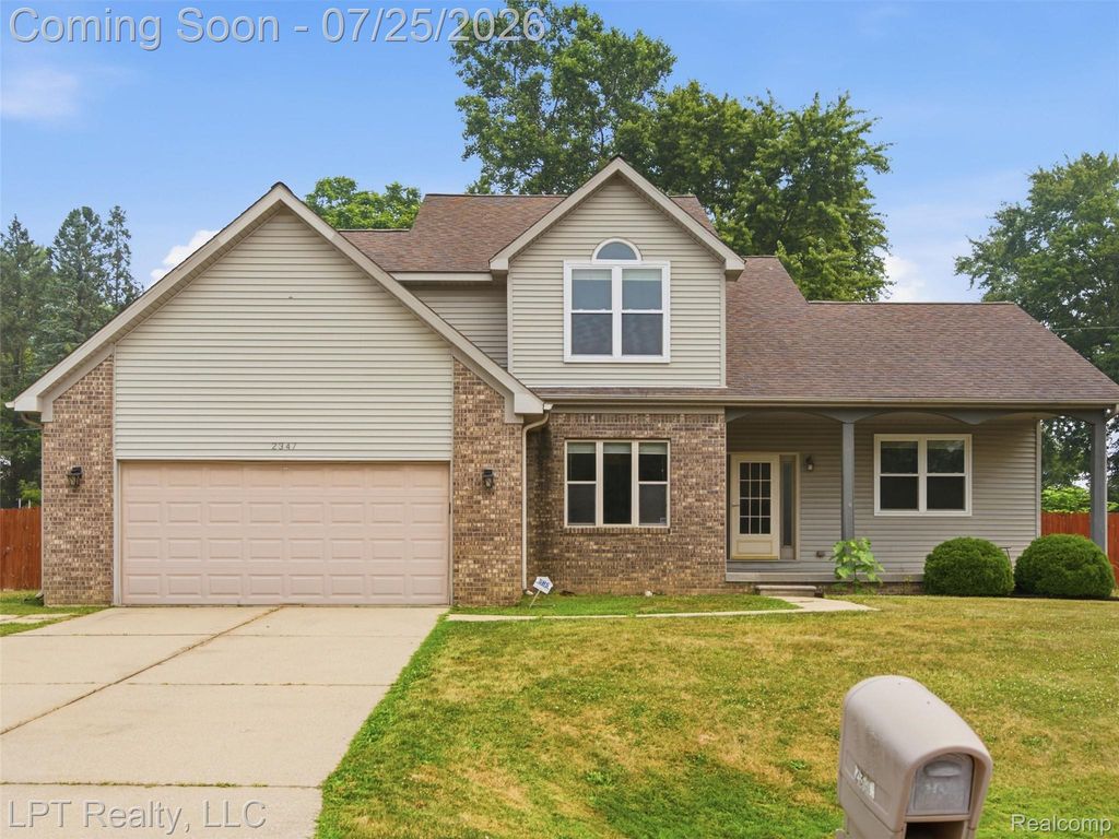 2347 Meadowlane Court, Burton city