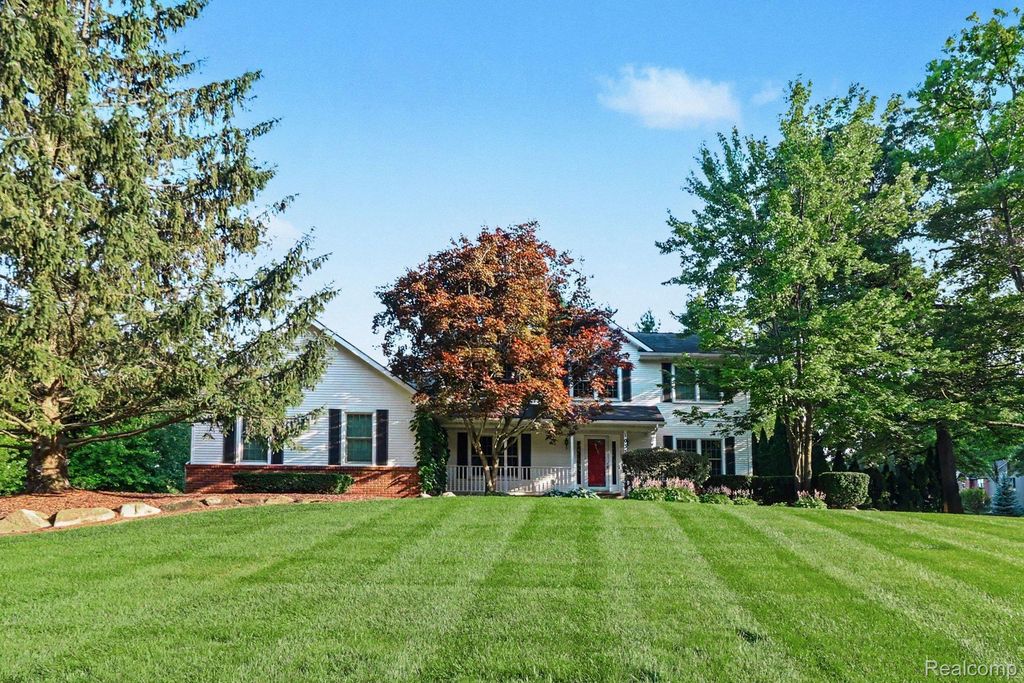 10358 Greenbrier, Brighton township