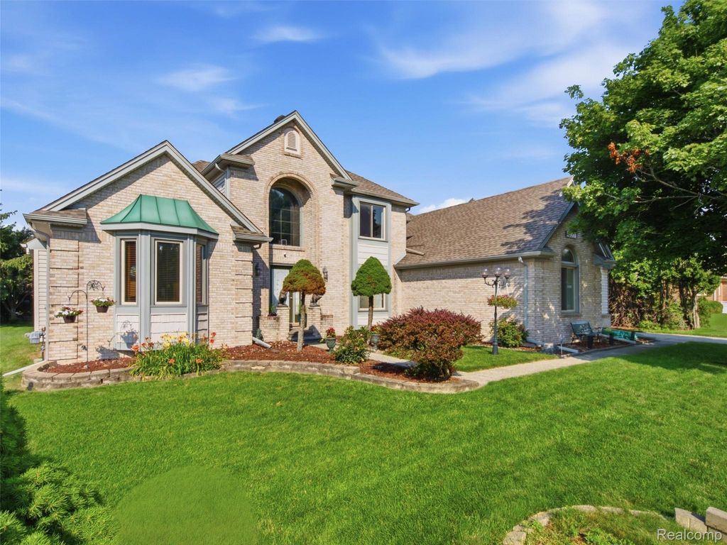 48507 Montelepre Drive, Shelby charter township
