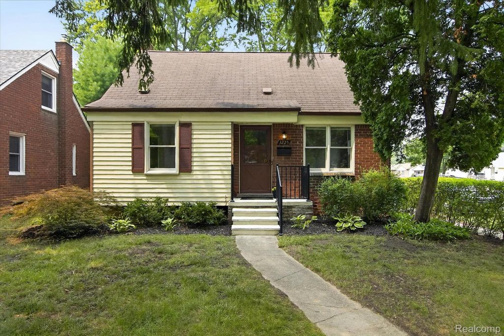 3225 N Altadena Avenue, Royal Oak city