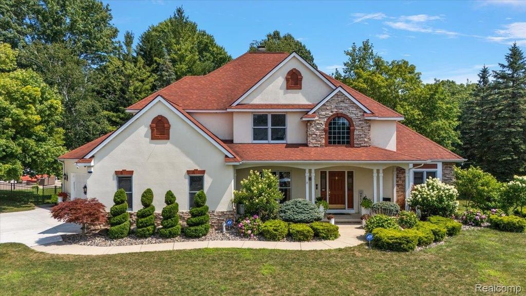 3460 Forest Meadow Court, Saginaw charter township