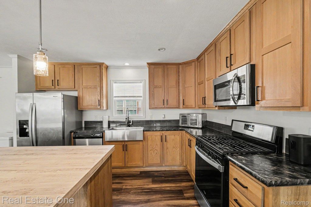 6548 Prince Blvd, Fenton