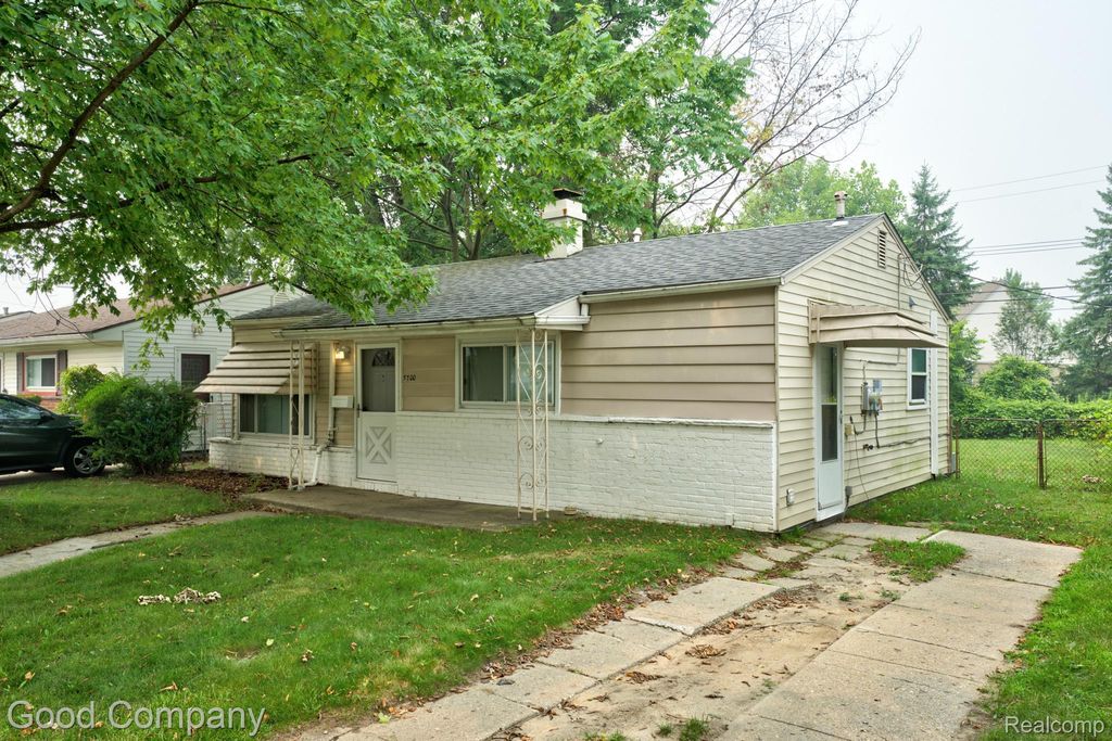 5700 Farnum Street, Westland city