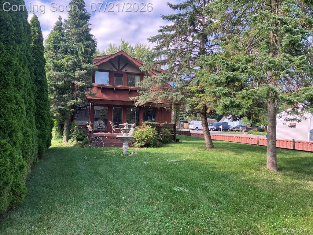 35754 Schmid Drive, New Baltimore city