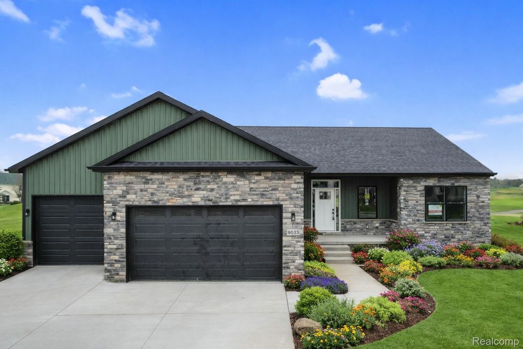 1315 Park Ridge Pointe, Grand Blanc charter township