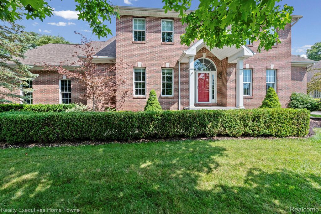 3276 Shorewood Avenue, Fort Gratiot charter township