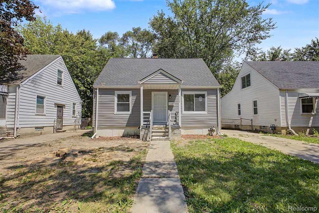 8300 Stout Street, Detroit city