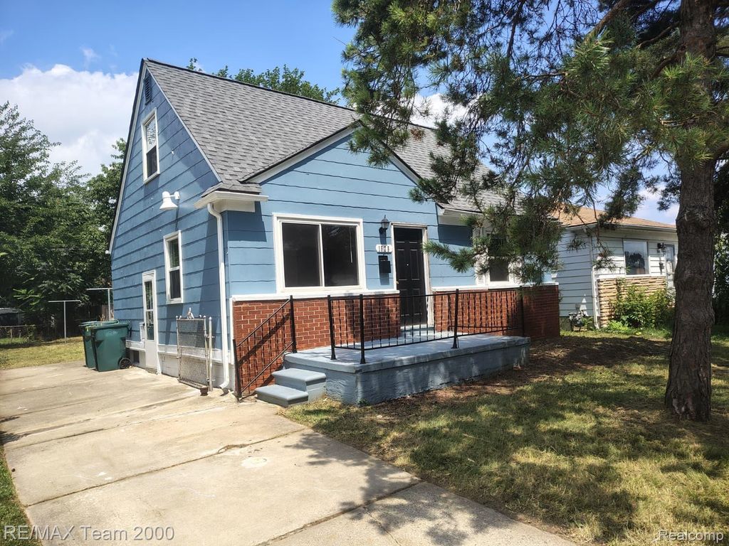 1828 Garfield Avenue, Lincoln Park city