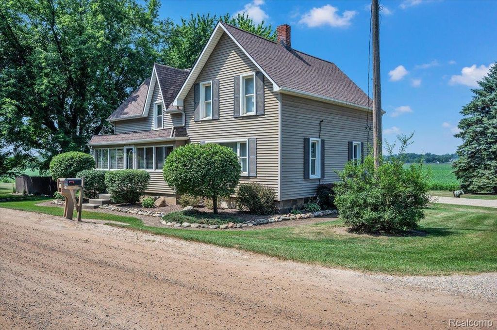 405 Pennell Road, Imlay township