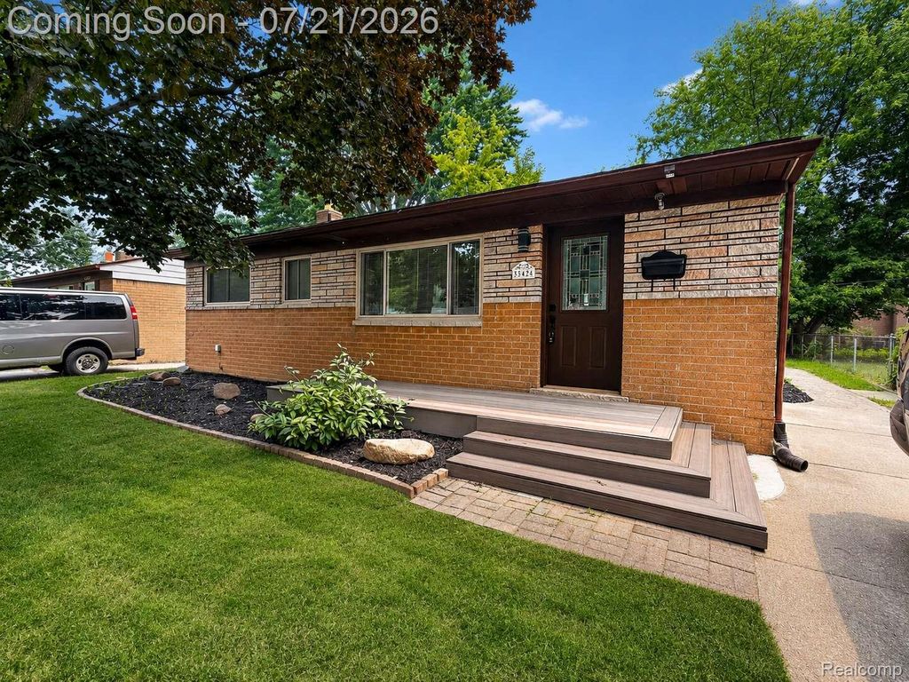 33424 Cheryl Street S, Clinton charter township