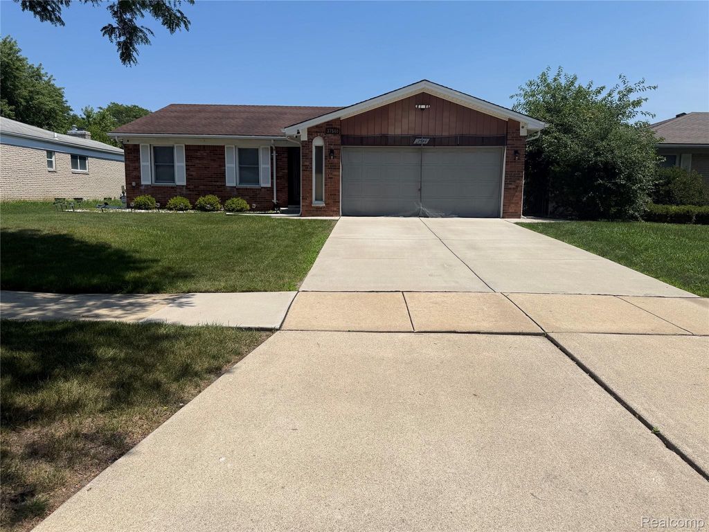 37540 Rosebush Street, Sterling Heights city
